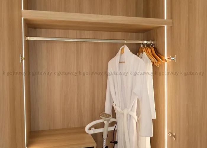 Aparthotel Acqua At The Residences Acqua Near Makati And Bgc Manila