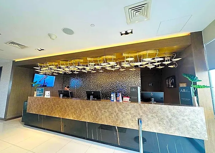 Aparthotel Acqua At The Residences Acqua Near Makati And Bgc 3*