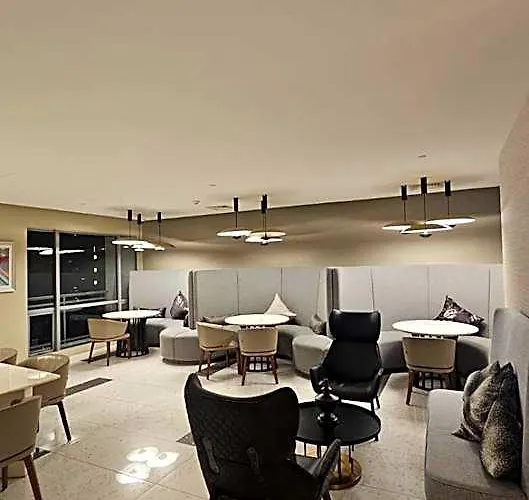 Acqua At The Residences Acqua Near Makati And Bgc 3*