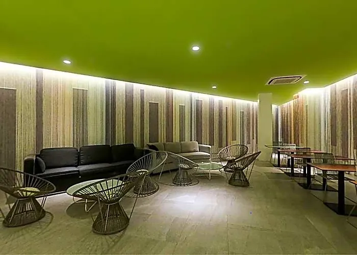 Acqua At The Residences Acqua Near Makati And Bgc 3*