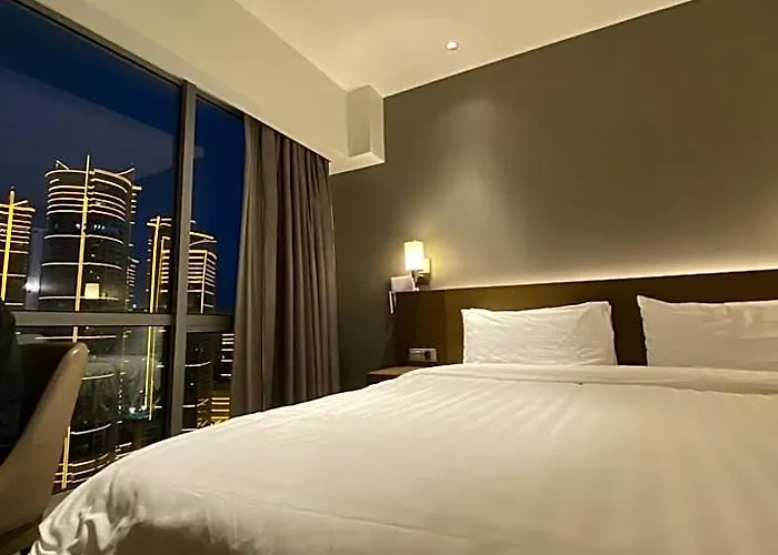 Acqua At The Residences Acqua Near Makati And Bgc Aparthotel